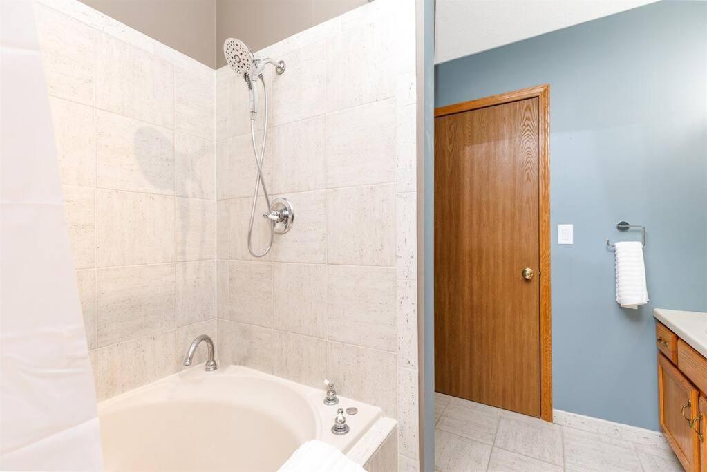 Relaxing 2Bedroom Townhome W/Playroom & Great View Galena Eksteriør billede