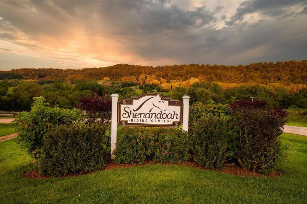Relaxing 2Bedroom Townhome W/Playroom & Great View Galena Eksteriør billede